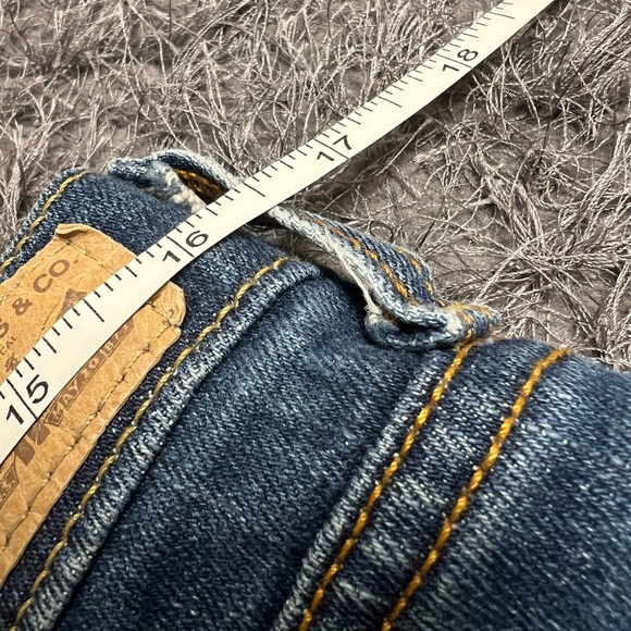 Y2k Levi’s Bootcut Jeans! - Picture 13 of 15